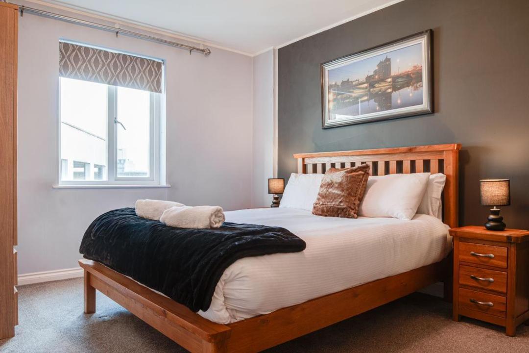 City Centre Top Floor Apartment In Belfast City Centre Exteriör bild